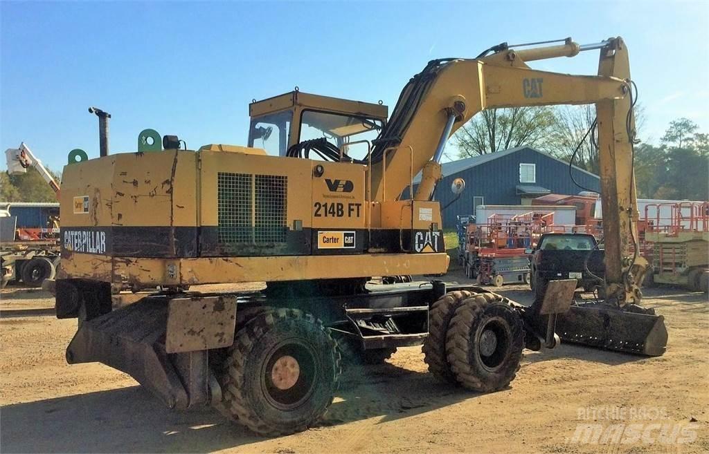 CAT 214B FT Ratiniai ekskavatoriai