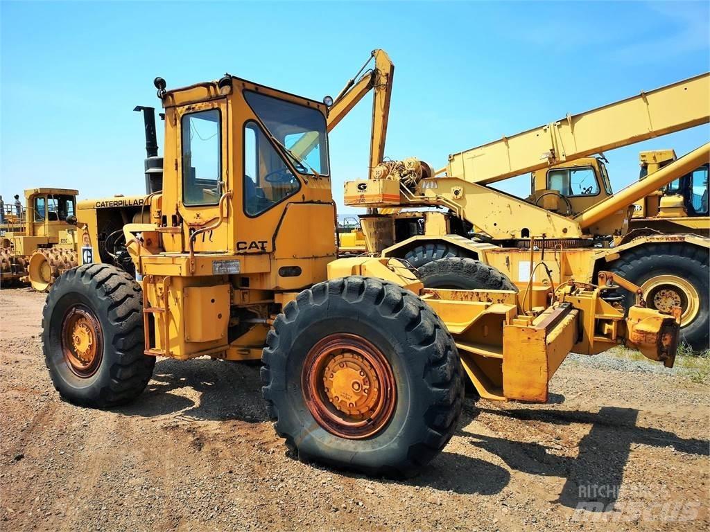 CAT 814 Naudoti ratiniai krautuvai