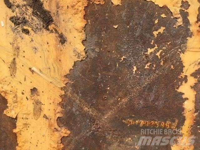 CAT 926E Naudoti ratiniai krautuvai