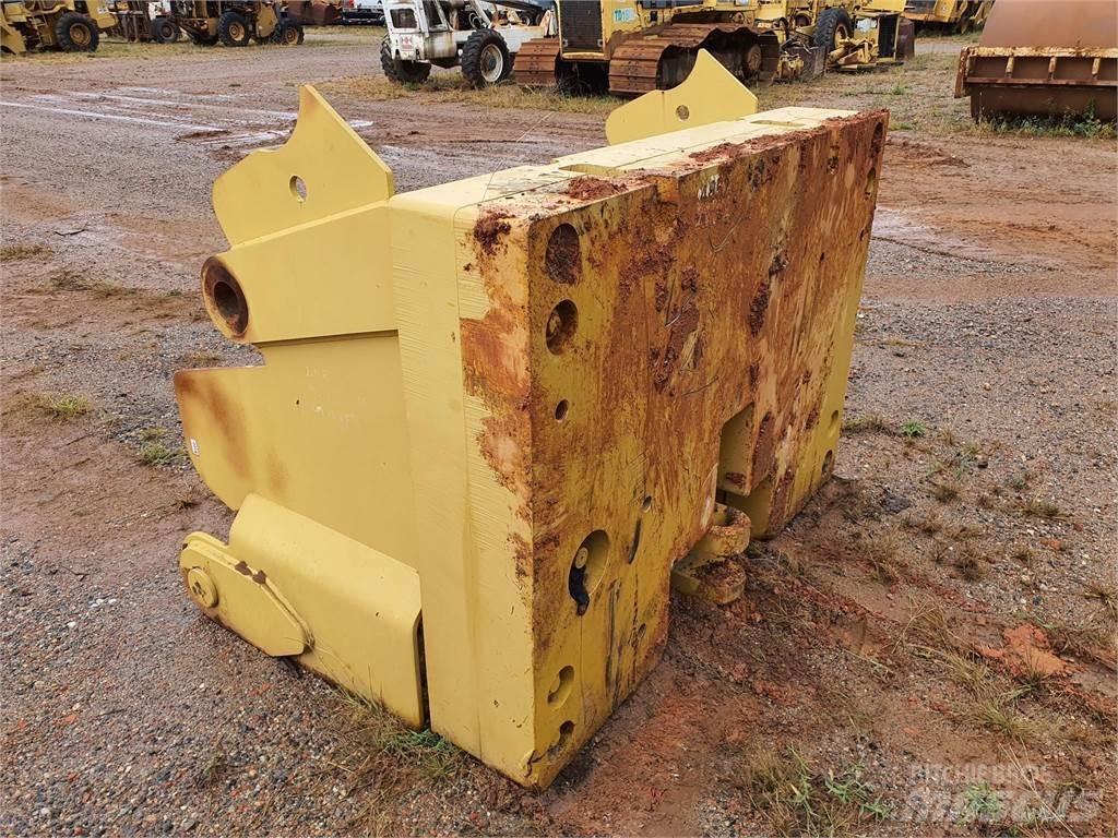 CAT D11 Kiti naudoti statybos komponentai