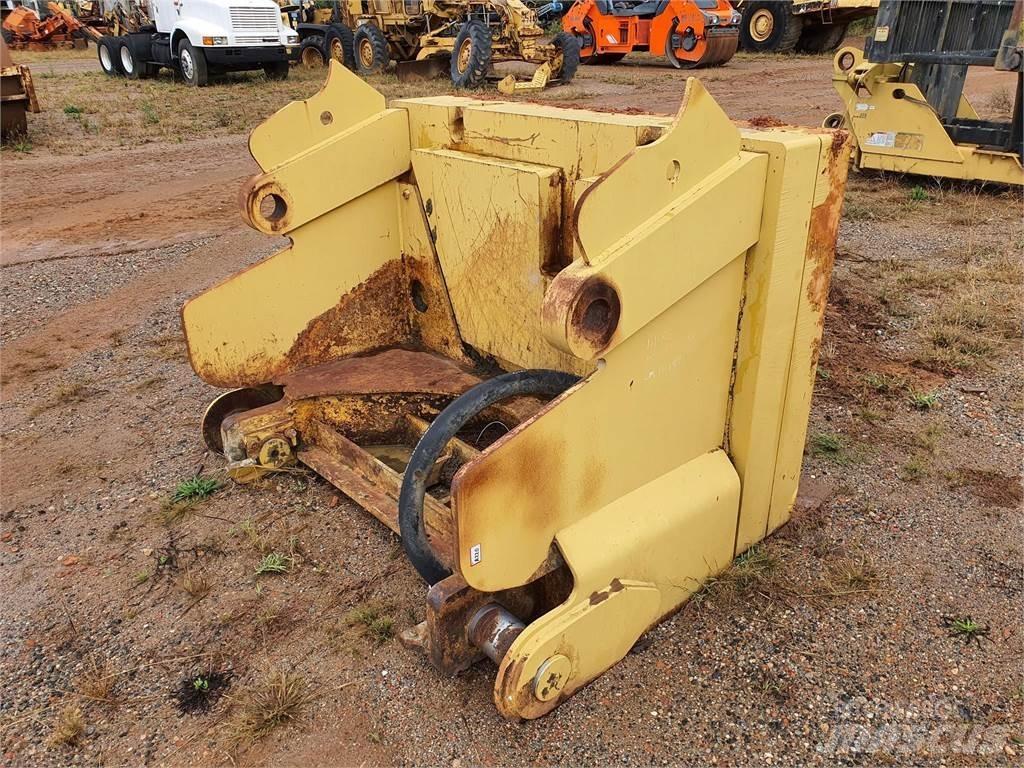 CAT D11 Kiti naudoti statybos komponentai