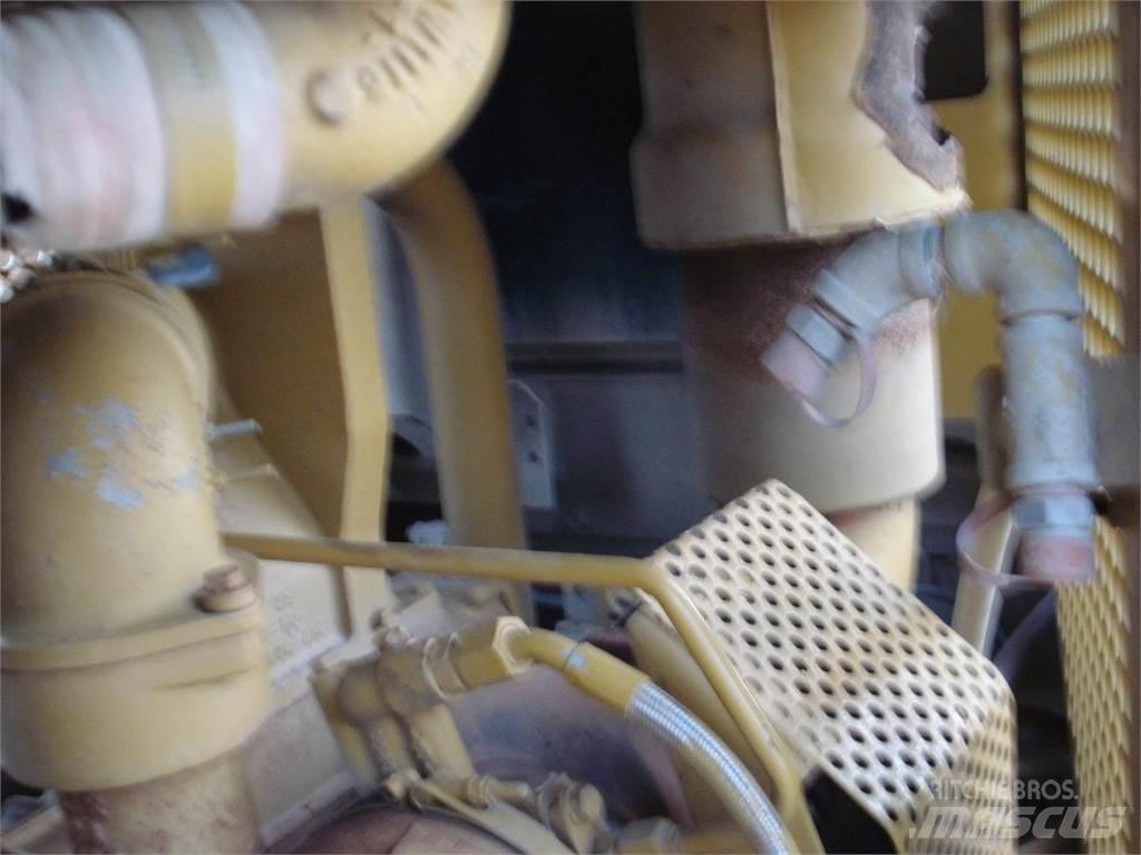 CAT D11R Vikšriniai buldozeriai