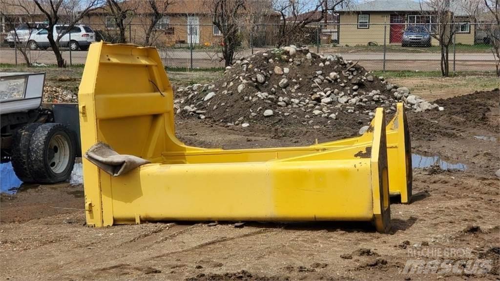 Komatsu WA1200 Kabinos ir interjeras