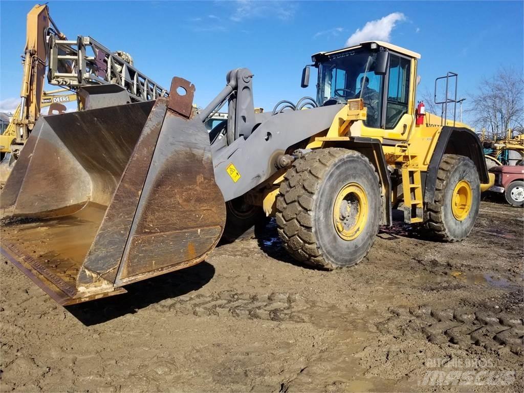 Volvo L180F Naudoti ratiniai krautuvai
