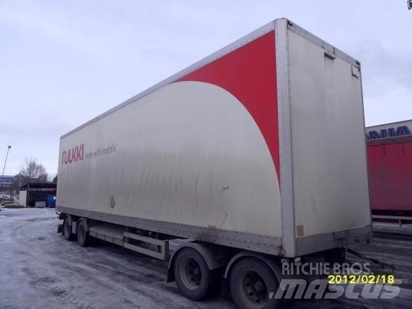 Scania R500 Sunkvežimiai su dengtu kėbulu
