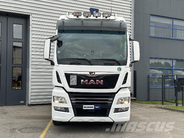 MAN TGX Naudoti vilkikai