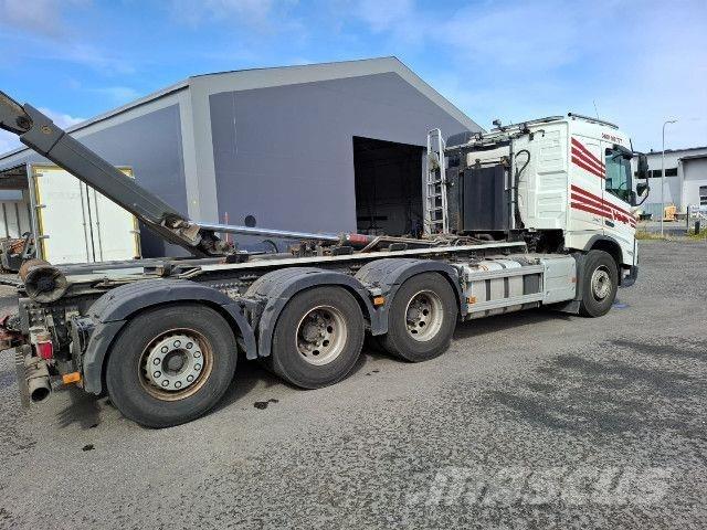 Volvo FMX 8X4*4 Savivarčių priekabų vilkikai