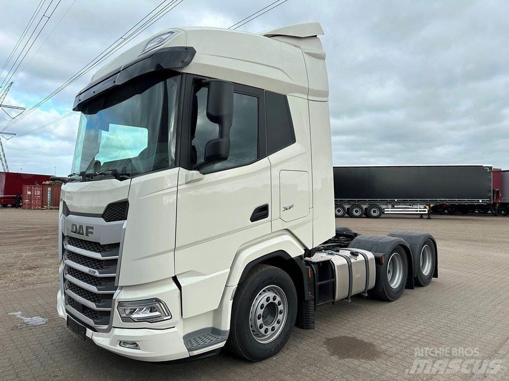 DAF XF 530 6x2 Naudoti vilkikai