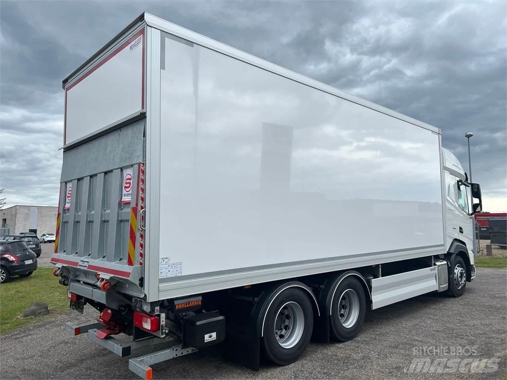DAF XF480 FAS 6x2 Sunkvežimiai su dengtu kėbulu