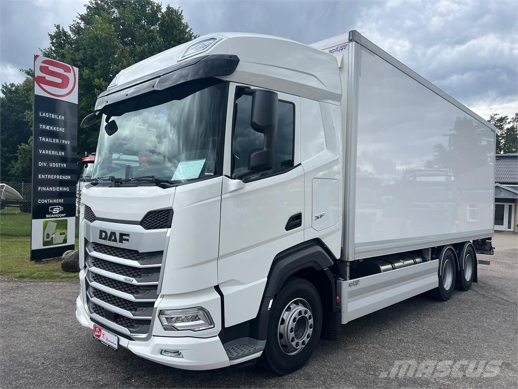 DAF XF480 FAS 6x2 Sunkvežimiai su dengtu kėbulu