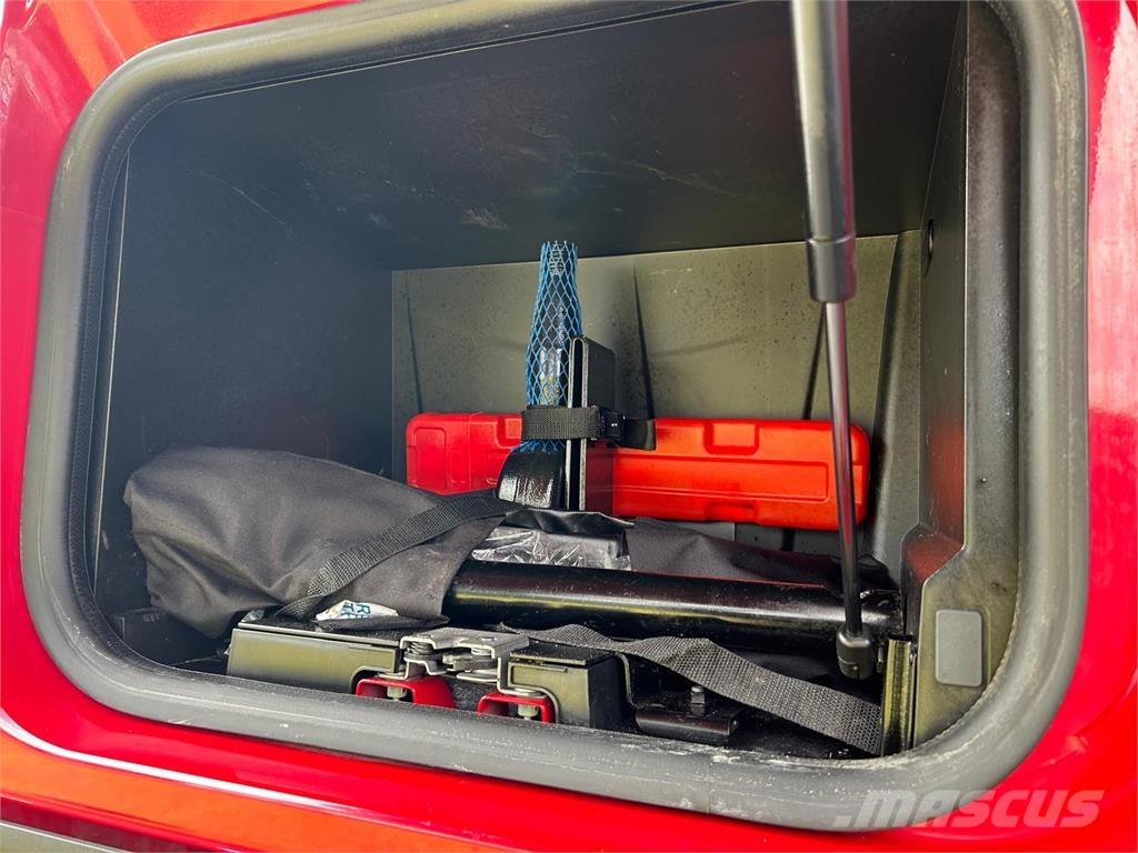 Renault CM 430 Sunkvežimiai su keliamuoju kabliu