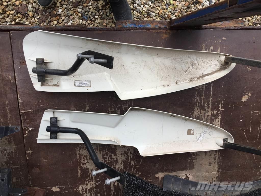  Tagspoiler Volvo FM4 Transportas - Kita