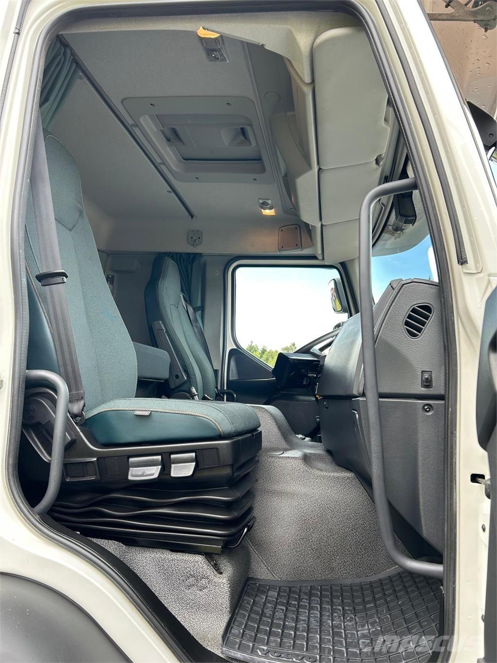 Volvo FE 320 18 ton Sunkvežimiai su dengtu kėbulu