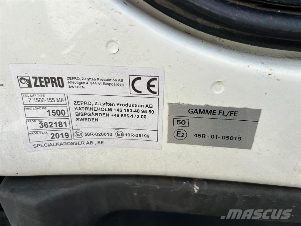 Volvo FL 250 16 ton Sunkvežimiai su dengtu kėbulu