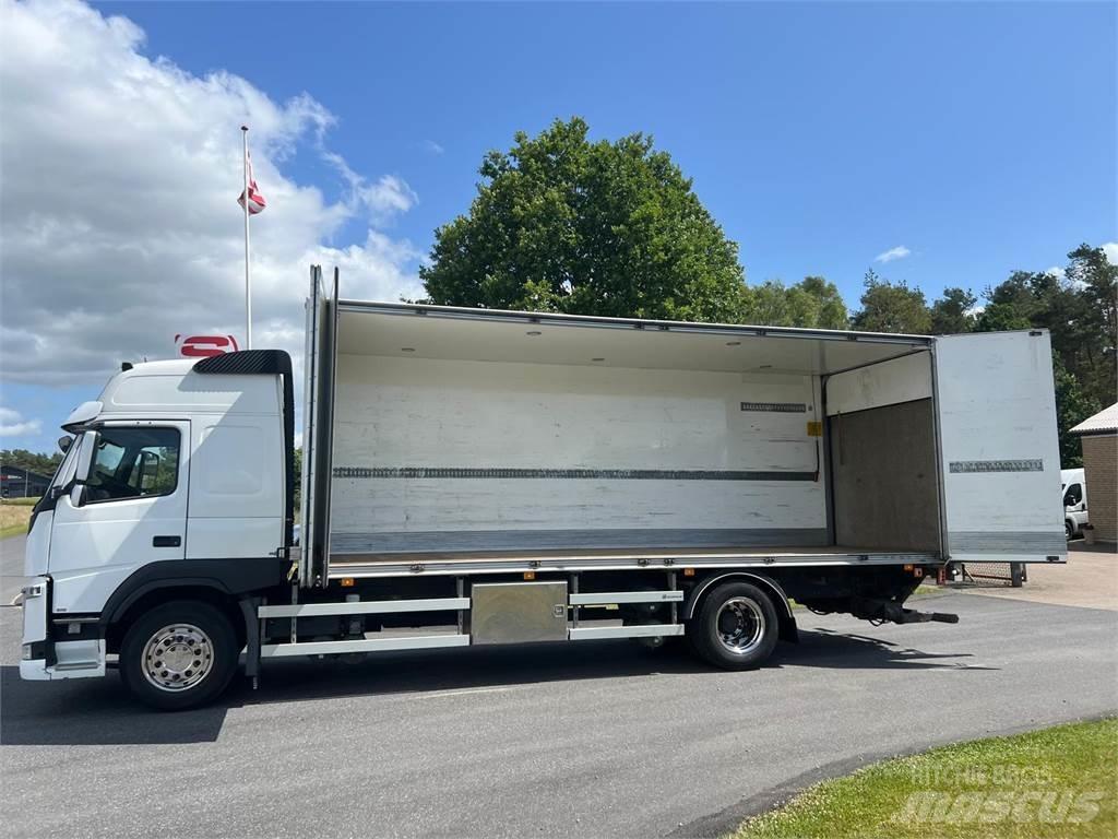 Volvo FM330 Sunkvežimiai su dengtu kėbulu