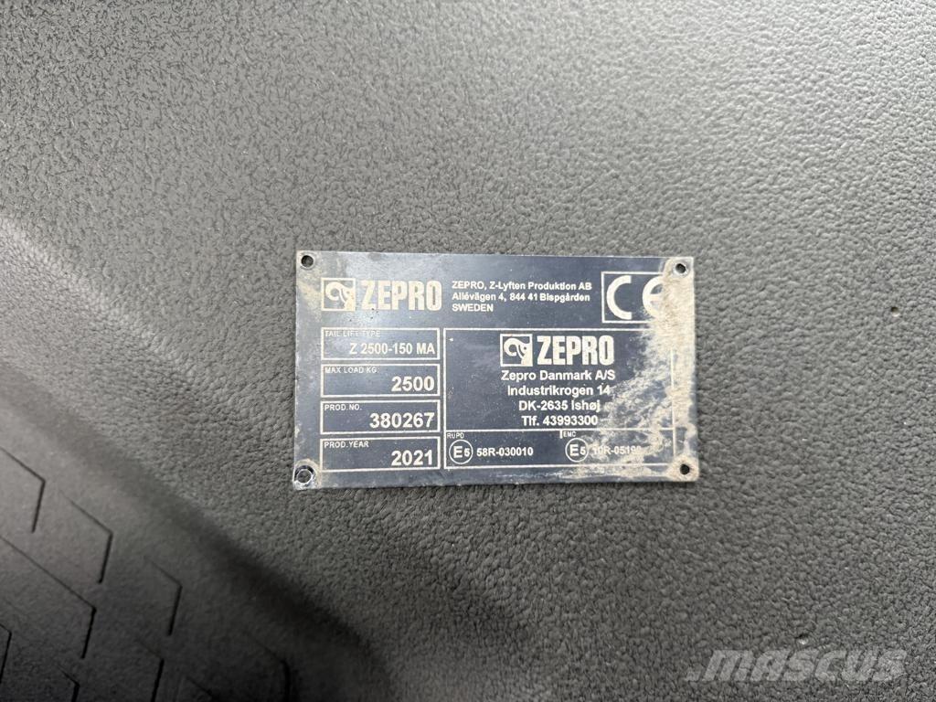 Volvo FM380 Priekabos su tentu