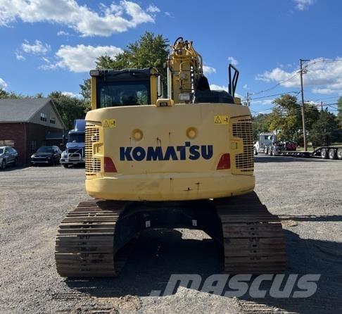 Komatsu  Kiti kranai
