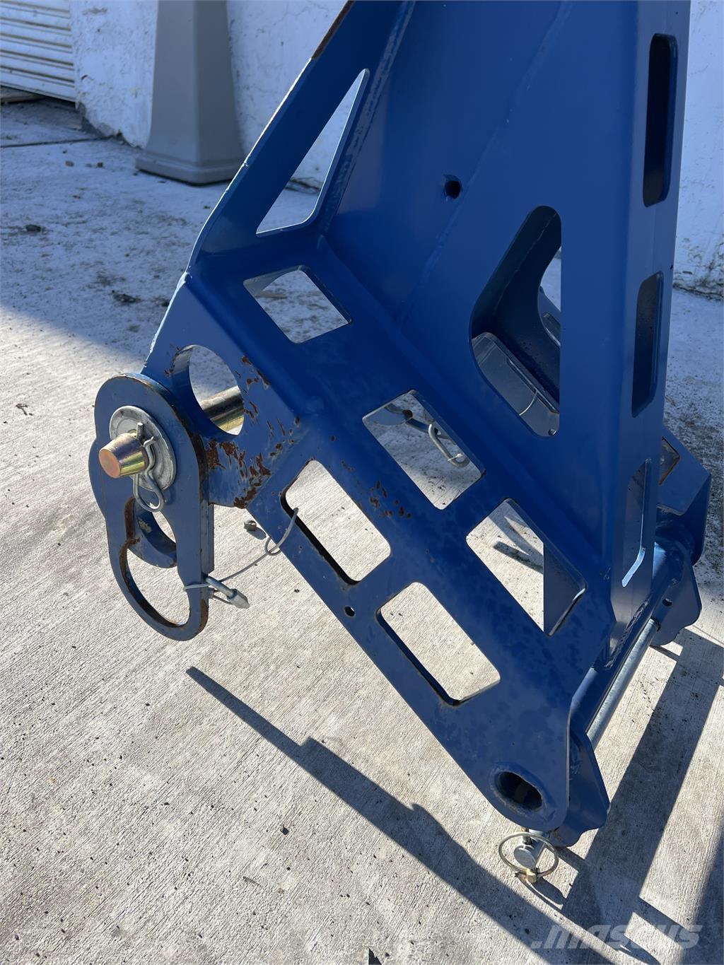 Manitex  Kranų dalys ir įranga