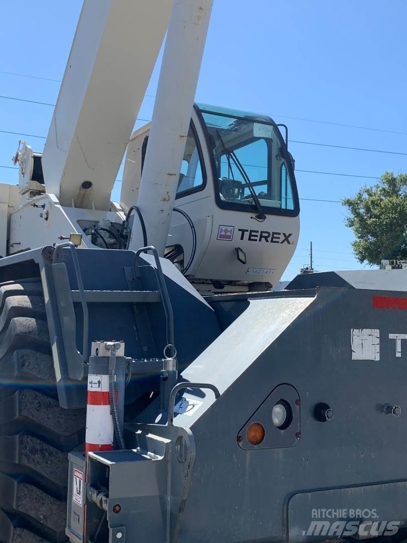 Terex  Neapdoroto reljefo kranai