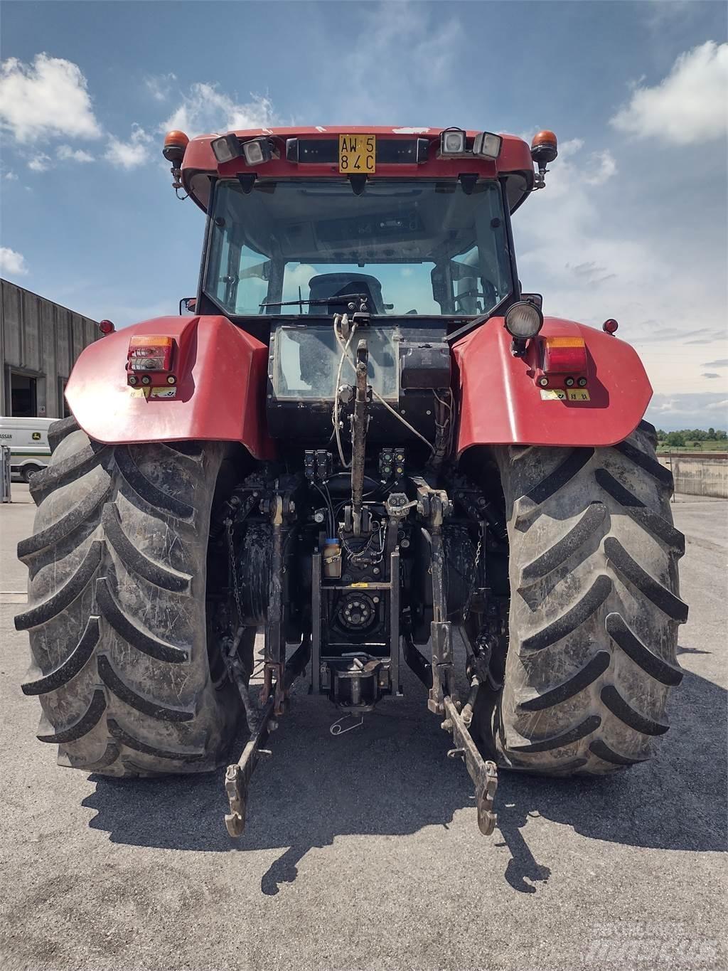 Case IH CVX 1190 Traktoriai