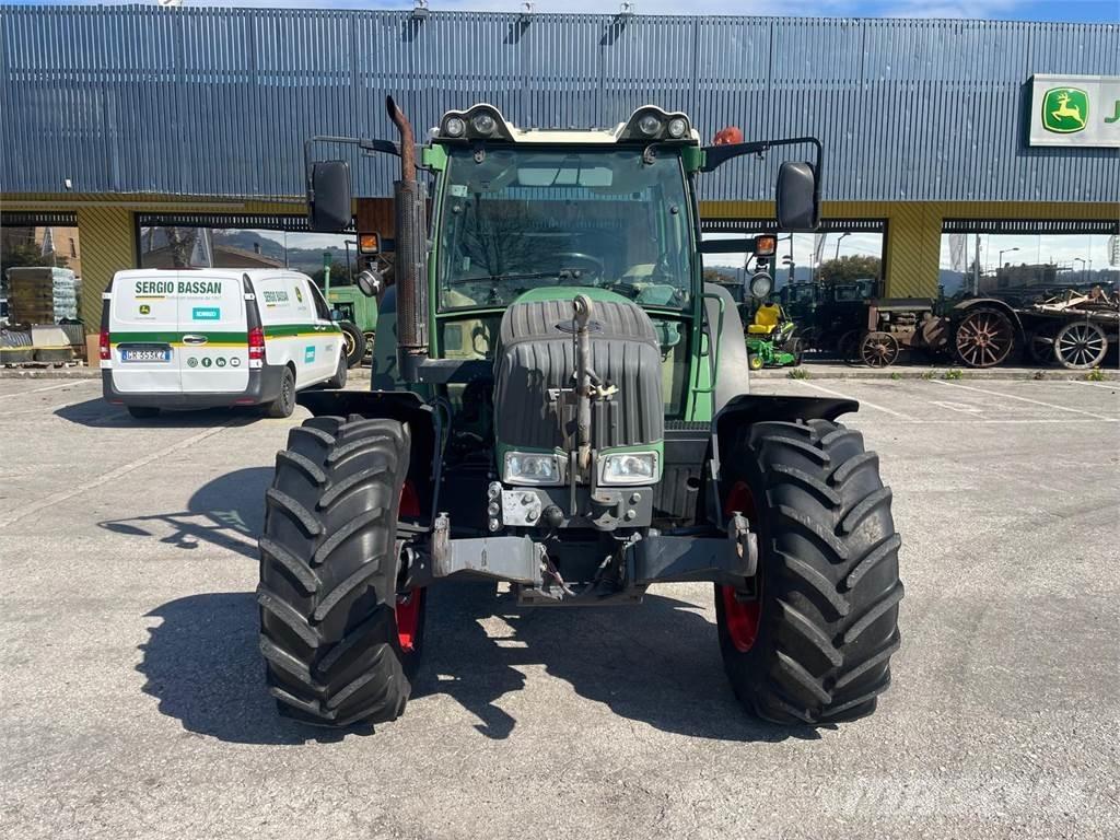 Fendt 211 VARIO Traktoriai