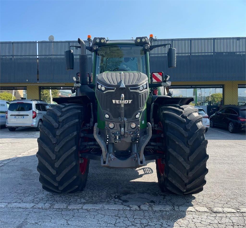 Fendt 942 VARIO Traktoriai