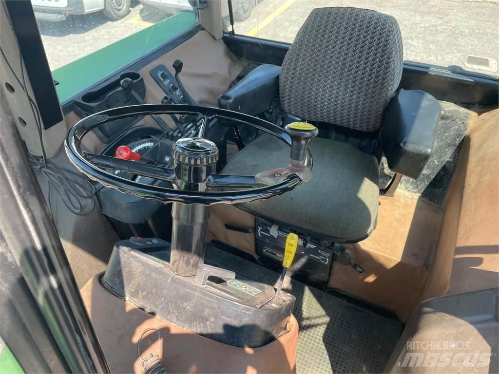 John Deere 4955 Traktoriai