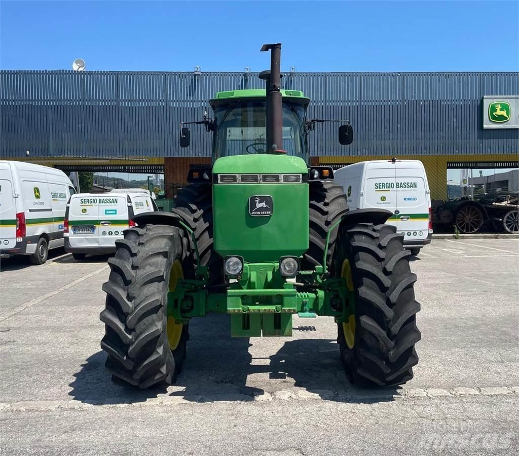 John Deere 4955 Traktoriai