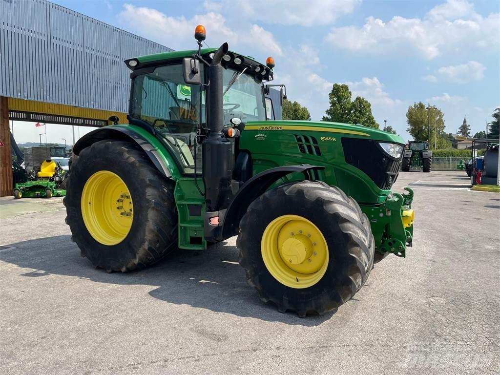 John Deere 6145 R Traktoriai