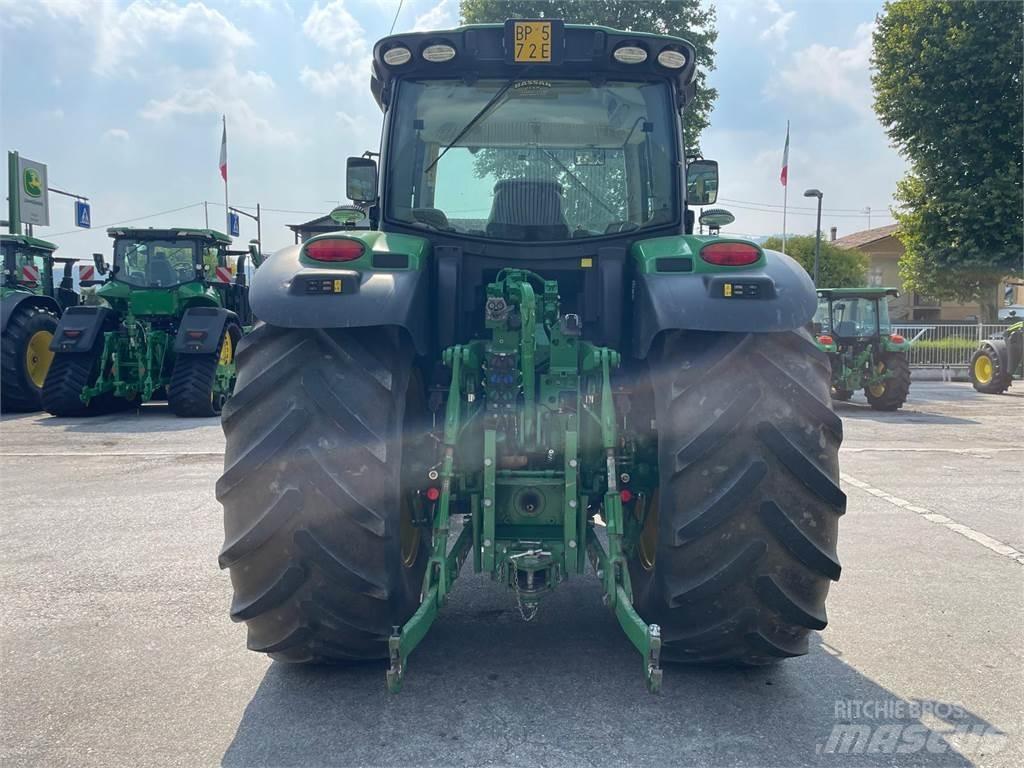 John Deere 6145 R Traktoriai