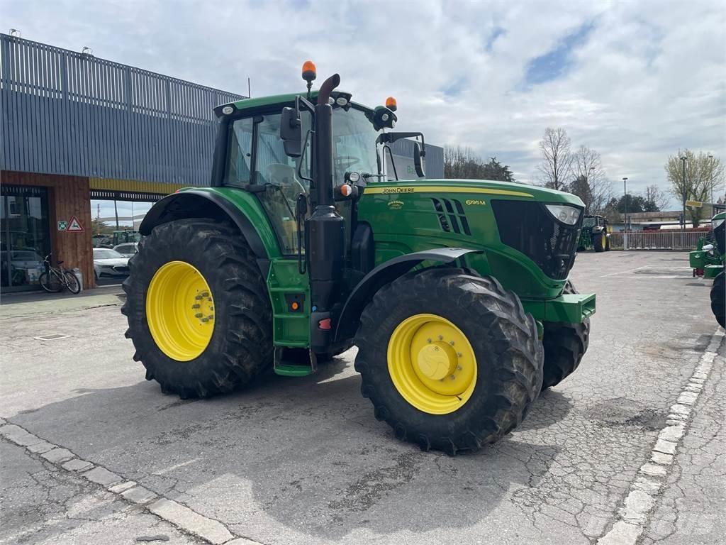 John Deere 6195 M Traktoriai