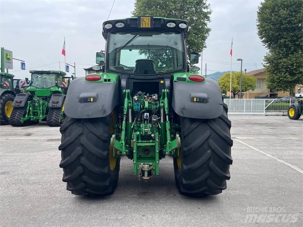 John Deere 6210 R Traktoriai