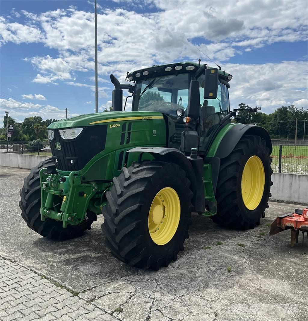 John Deere 6230 R Traktoriai