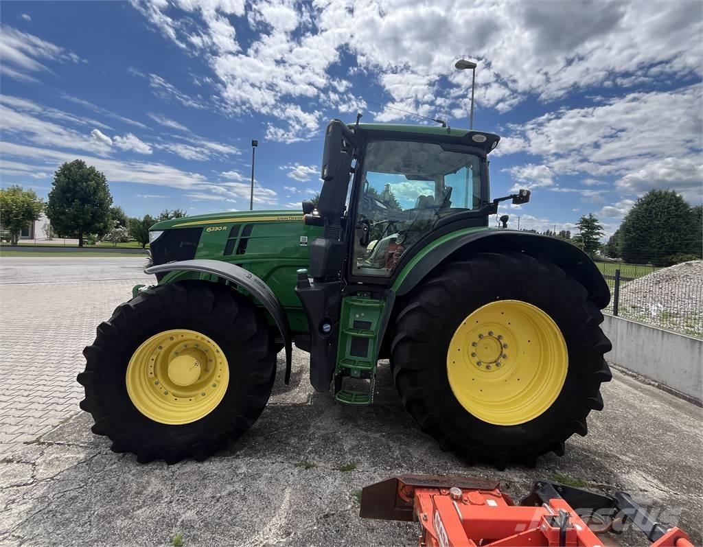 John Deere 6230 R Traktoriai