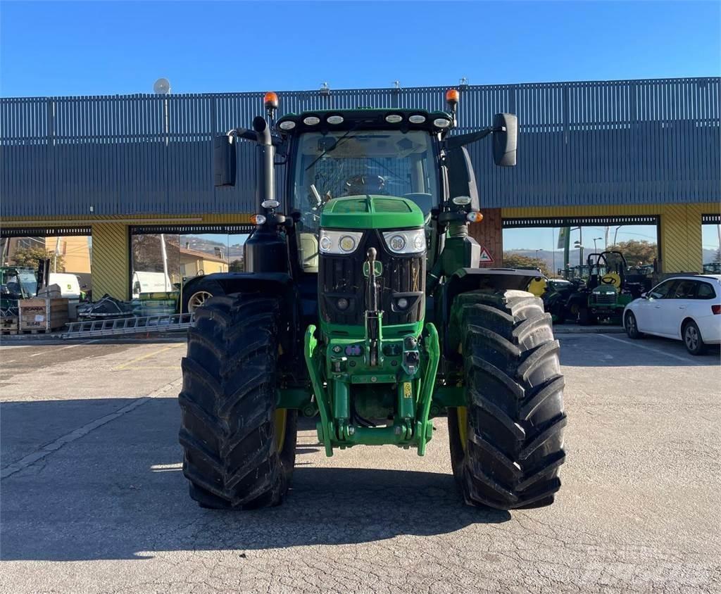 John Deere 6250 R Traktoriai