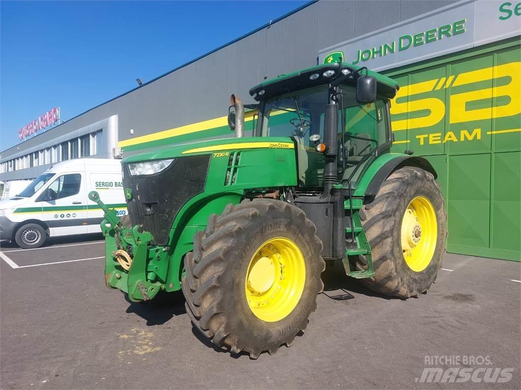 John Deere 7230 R Traktoriai