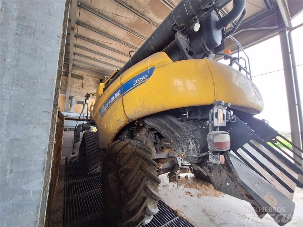 New Holland CR9.90 Derliaus nuėmimo kombainai