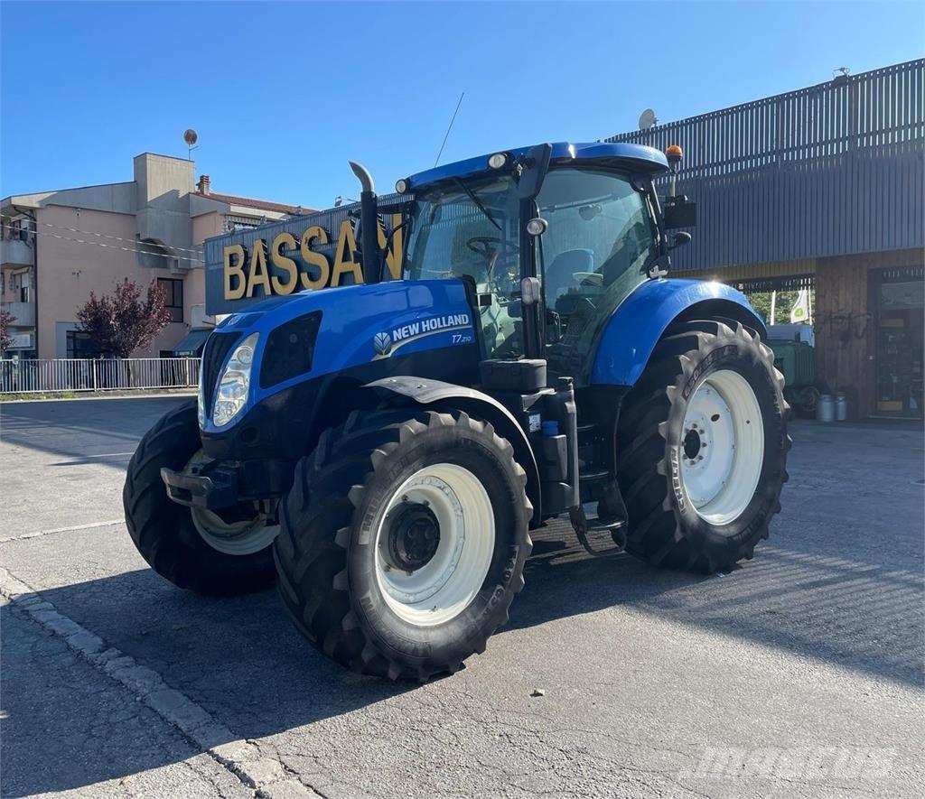 New Holland T7 210 Traktoriai