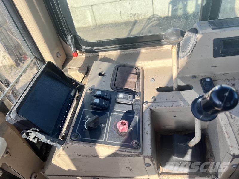 CAT 939 Statyba - Kita