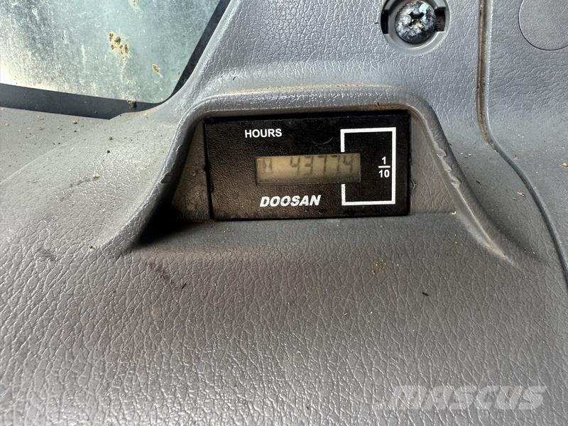 Doosan DX530LC-7 Vikšriniai ekskavatoriai