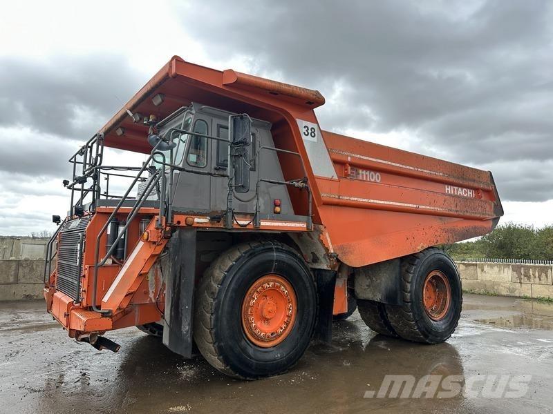 Hitachi EH1100-5 Karjeriniai savivarčiai