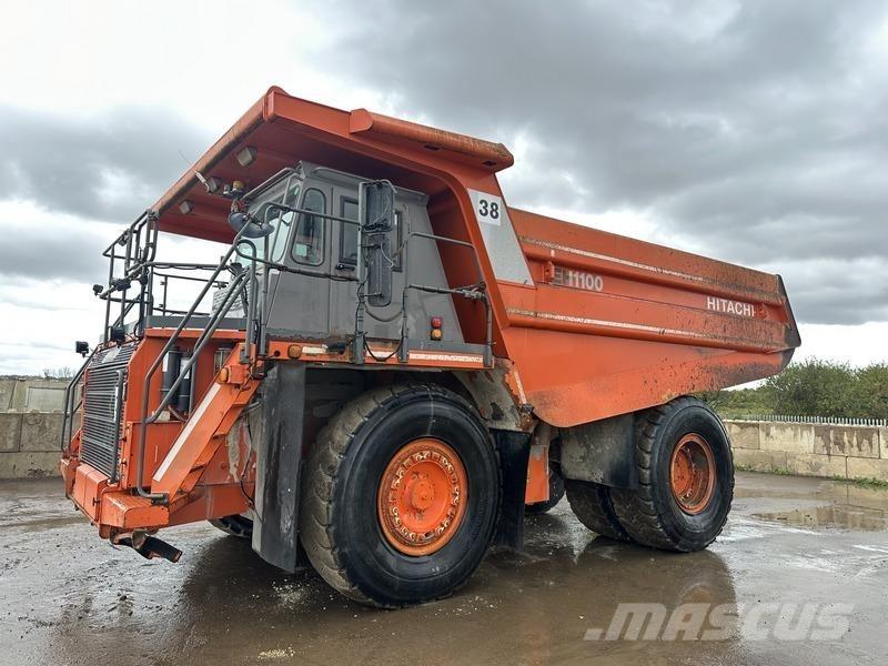 Hitachi EH1100-5 Karjeriniai savivarčiai