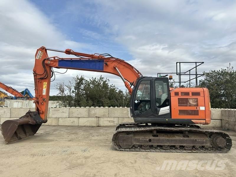 Hitachi ZX225USRLC-6 Vikšriniai ekskavatoriai