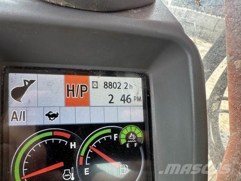 Hitachi ZX225USRLC-6 Vikšriniai ekskavatoriai