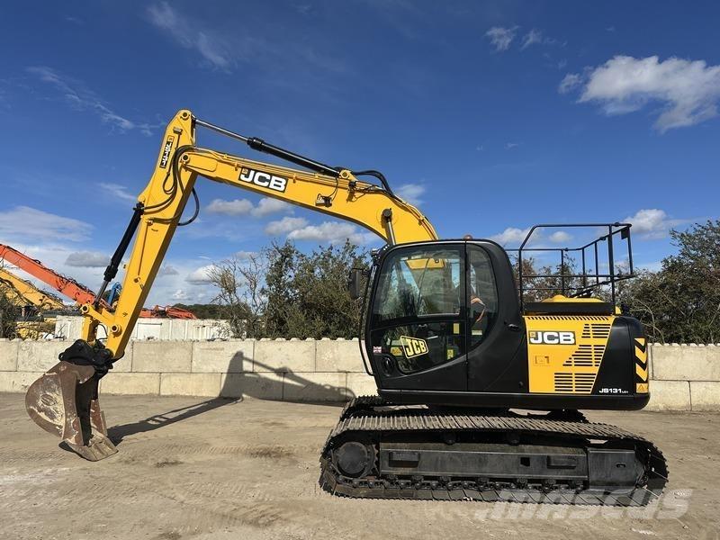 JCB JS131 LC Vikšriniai ekskavatoriai