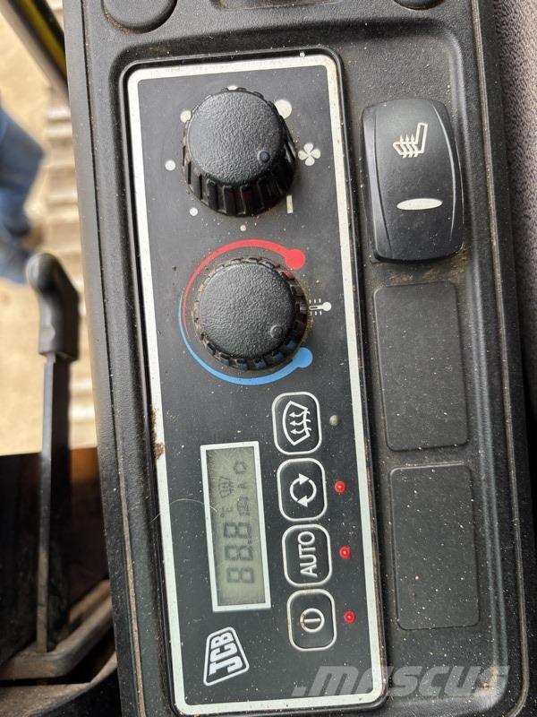 JCB JS220 LC Vikšriniai ekskavatoriai