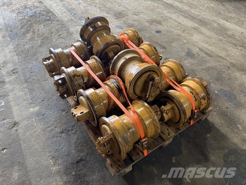 Komatsu D275 Rollers Statyba - Kita