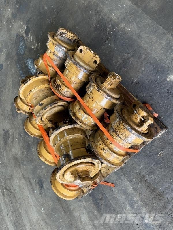 Komatsu D275 Rollers Statyba - Kita