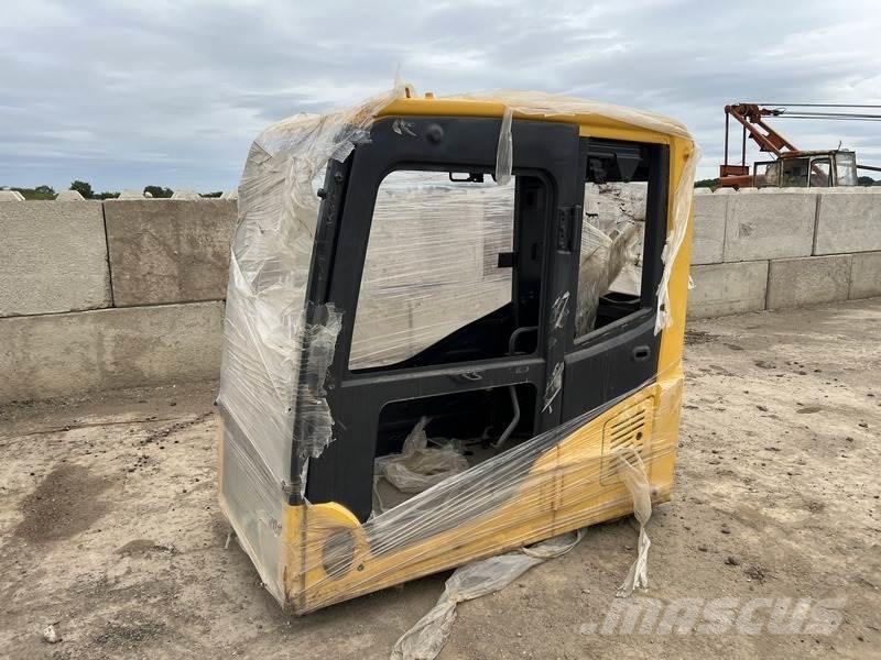 Komatsu PC130-8 Statyba - Kita