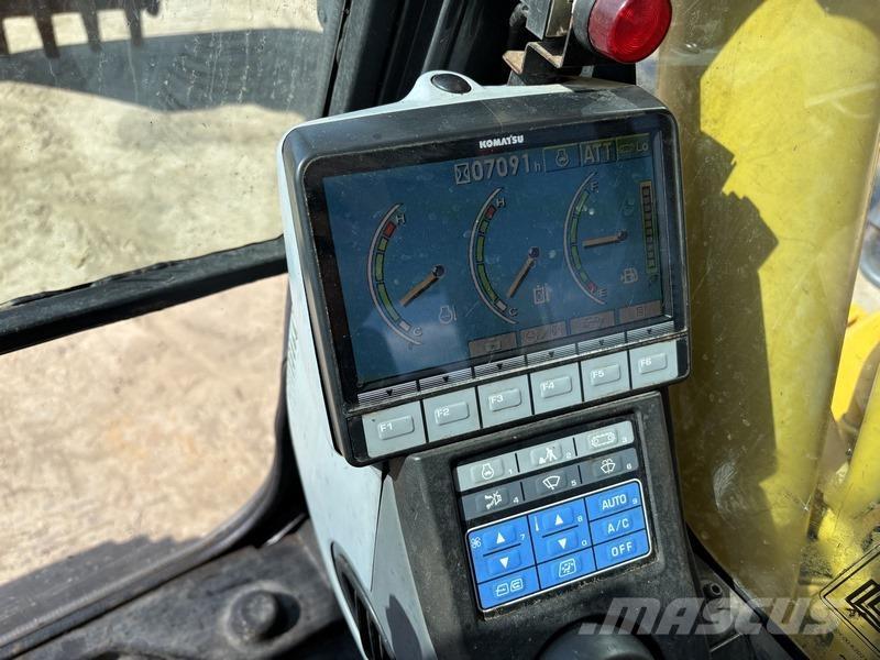 Komatsu PC210 LC-8 Vikšriniai ekskavatoriai